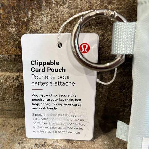 NWT Lululemon Clippable Card Pouch In Mint Breeze/White - Picture 4 of 5